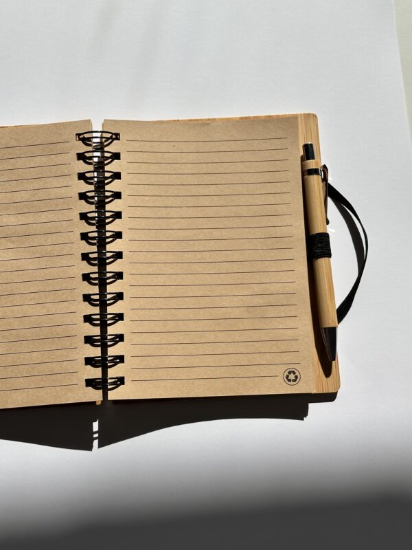 Caderno com Capa de Madeira de Bambu - Image 2