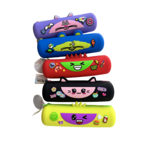 Estojo silicone divertido em vários modelos kawaii para escola e papelaria