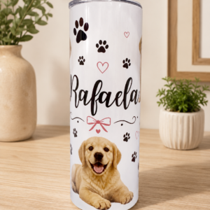Copo térmico de alumínio personalizado com nome Rafaela e imagem de cachorro