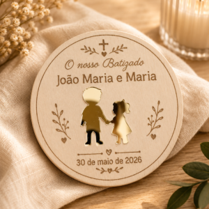 Lembrança personalizada para batizado em MDF com nomes e data