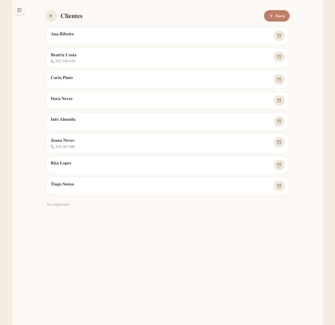Tela do OSV Pequeno Negócio: lista de fichas de clientes com contactos